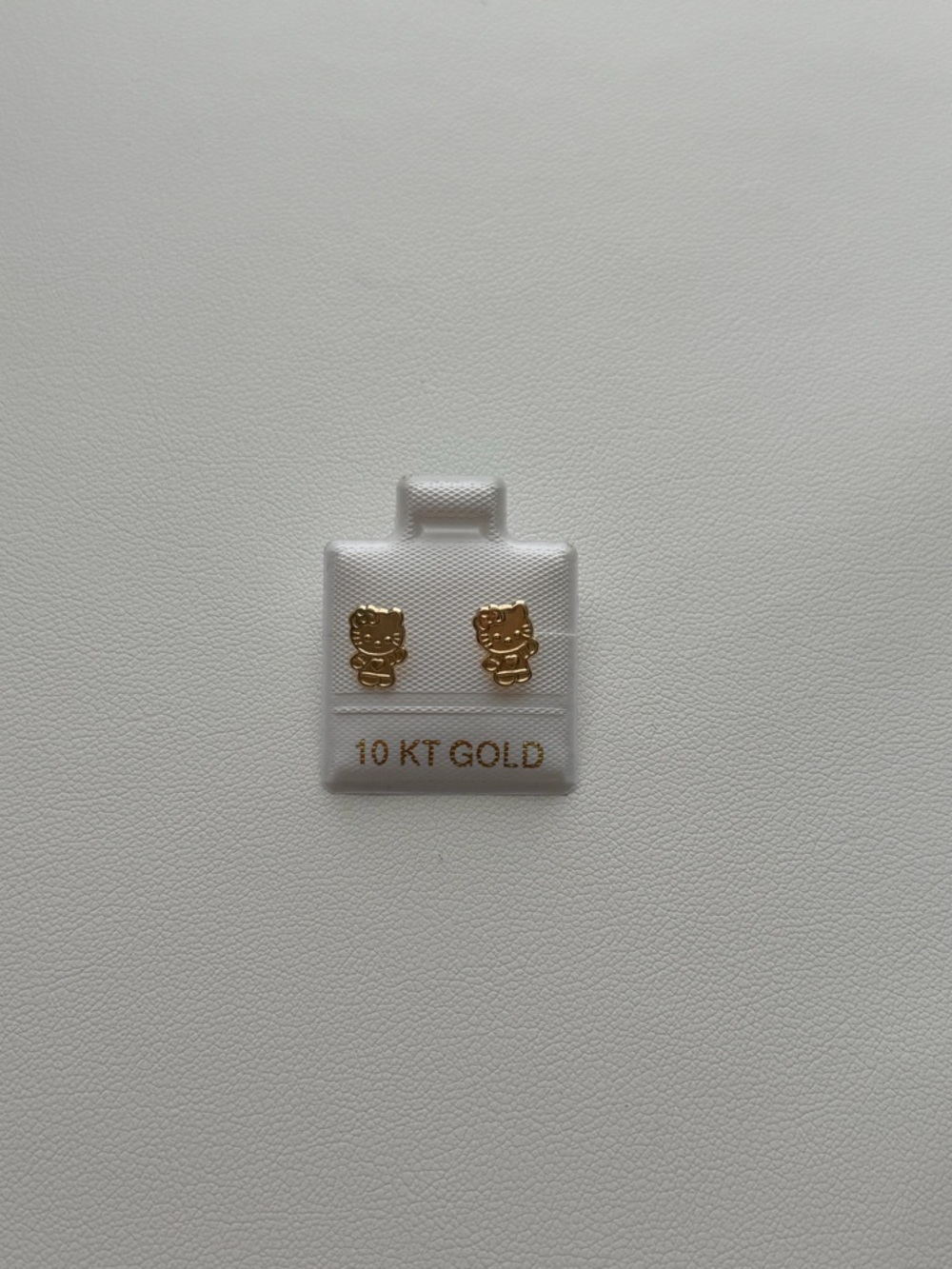10 KT Gold Hello Kitty Stud Earrings